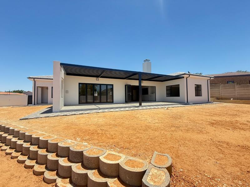 3 Bedroom Property for Sale in Tafelzicht Western Cape